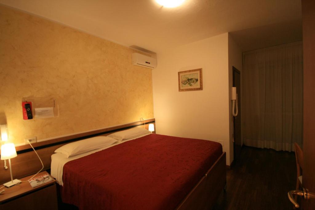 Albergo Centopini Gemmano Rom bilde