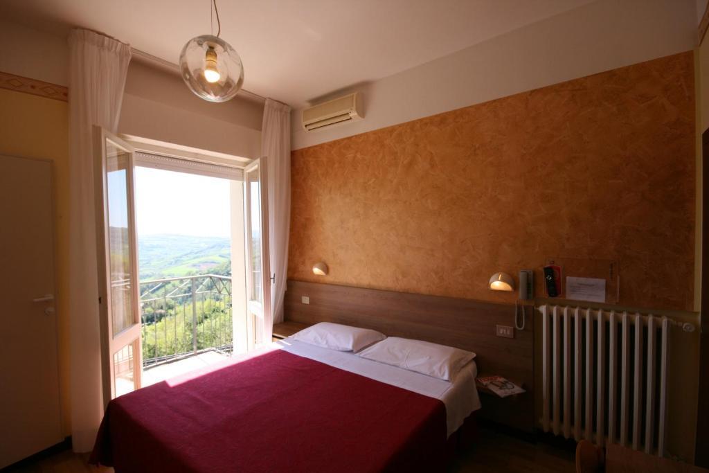 Albergo Centopini Gemmano Rom bilde